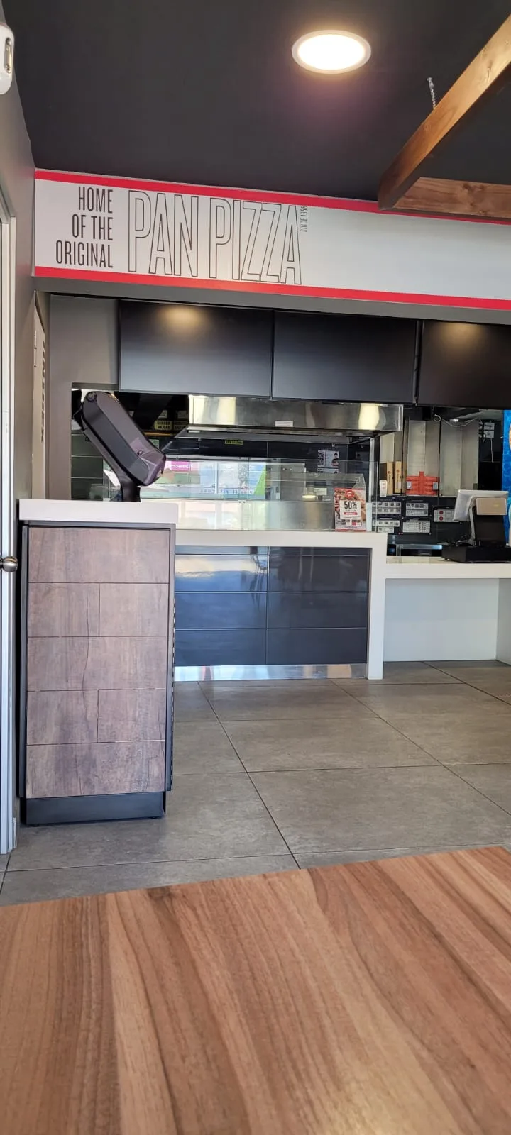 Pizza Hut Vitacura - Imagen 5