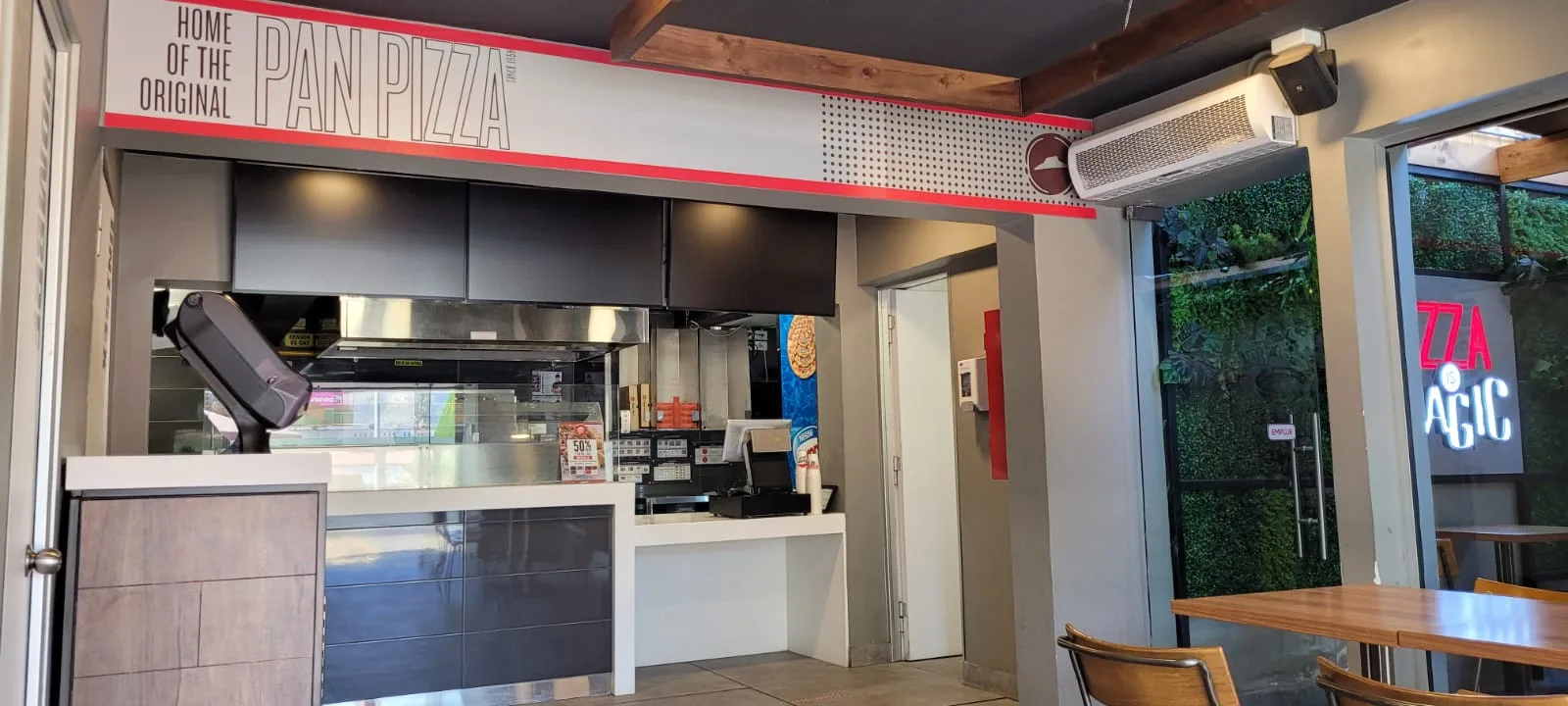 Pizza Hut Vitacura - Imagen 6